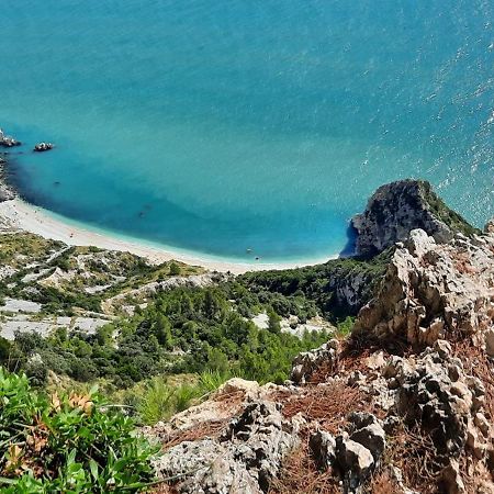 Appartamento In Contesto Esclusivo In Pieno Centro Camerano Exteriér fotografie